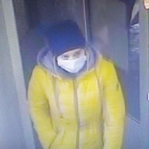 Внимание, розыск: в Оренбурге разыскивают похитителей банковских карт