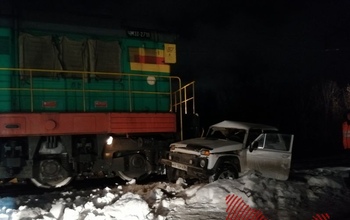 В Оренбурге поезд врезался в 