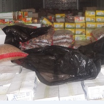 До магазинов Оренбуржья не доехали сухофрукты, орехи, розы и рис