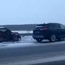В Оренбурге на Загородном шоссе произошло серьезное ДТП