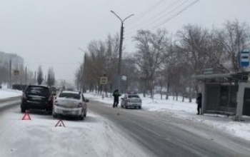 Оренбург встал в «пробках» из-за неубранного снега и ДТП