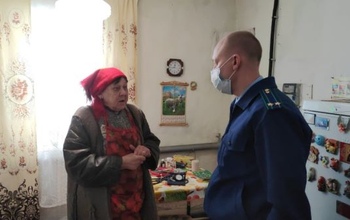 В Светлом пенсионерка по вине администрации жила без света и тепла