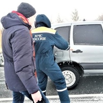 Из-за непогоды сотрудникам МЧС пришлось несколько раз выезжать на помощь оренбуржцам