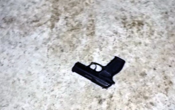 В Бугуруслане на автомойке задержан мужчина с обрезом и пневматическим пистолетом