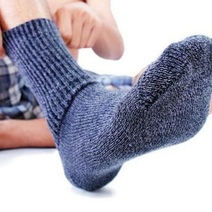 Житель Матвеевского района похитил деньги из носка своей знакомой