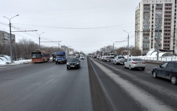 Пенсионерка из Оренбурга получила травмы при падении в троллейбусе