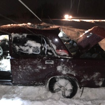 В Ташле рецидивист, угрожая водителю ножом, угнал его автомобиль