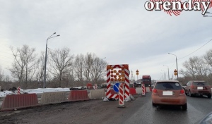 Оренбуржцы дождались ремонта моста через Сакмару