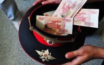 Житель Бугуруслана пойдет под суд за взятку гаишнику