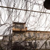 Оренбуржцы могут спать спокойно: подписан закон о блокировке мобильной связи в колониях