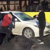 В Оренбурге на улице Монтажников на пешеходном переходе сбили женщину (18+)