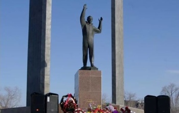 В Оренбурге на ремонт памятника Гагарину потратят более 7,6 миллиона рублей