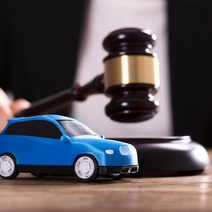 Банк пытался отобрать у жителя Гая автомобиль за чужие долги