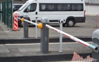 В оренбургском аэропорту бесплатно припарковаться можно только на 15 минут
