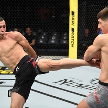 Оренбургский боец UFC подписал новый контракт с лучшим в мире ММА-промоушеном