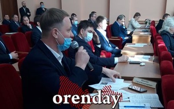 В Оренбурге депутат горсовета полгода не может выбить помещение под приемную