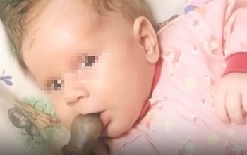 В Оренбуржье для малышки, оставленной в роддоме, все еще ищут новую семью