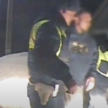 В Бузулуке пьяный водитель вступил в рукопашный бой с сотрудниками полиции