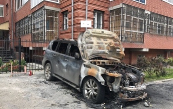 В Бузулуке сгорел дорогой внедорожник