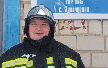Под Кувандыком пожары тушит Алиса – единственная женщина-пожарный в Оренбургской области