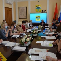 Вопрос организации школьного питания обсуждают в администрации Оренбурга