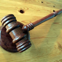 Слишком узкая дорога: в Оренбурге пассажир такси отправится в колонию за избиение водителя