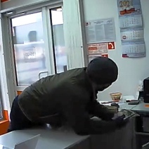 Орчанин с ножом ограбил офис микрозаймов из-за отказа в выдаче кредита