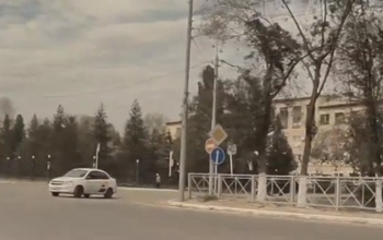 В Оренбурге папарацци «сдали» нерадивого таксиста полиции