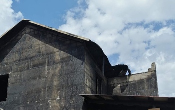 Под Оренбургом из-за пожара без крыши над головой остались 11 детей