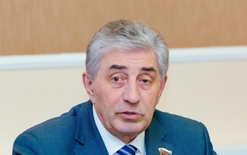 Минус 27 позиций: медиарейтинг спикера оренбургского ЗС Сергея Грачева упал
