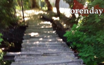 Мост в Кувандыке, который стал опасен для пешеходов, по документам не существует