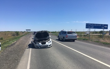 Под Новоорском при обгоне большегруза столкнулись ВАЗ и SEAT León