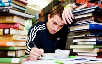 Мурашко отправляет студентов на вакцинацию от коронавируса