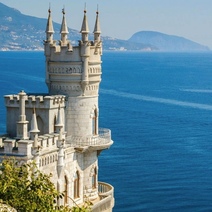 Оренбуржцам объяснили, нужна ли прививка от коронавируса для поездки в Крым