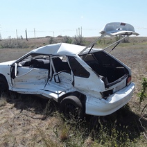 В Орске большегруз протаранил ВАЗ-2114: трое пострадавших