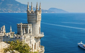 Оренбуржцам объяснили, нужна ли прививка от коронавируса для поездки в Крым