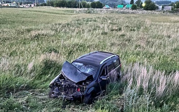 Утомившийся водитель из Оренбуржья опрокинул авто в кювет в Татарстане