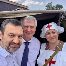 В Оренбурге отменяют массовые мероприятия, а в Оренбургском районе – фестивалят