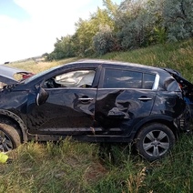 В Октябрьском районе опрокинулась КИА: водитель и пассажир пострадали