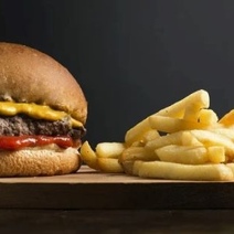 Пятая часть оренбуржцев не может жить без фастфуда