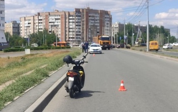 В Оренбурге подросток попал в ДТП на скутере
