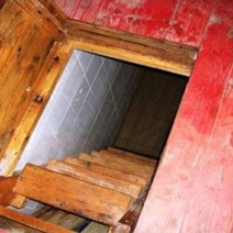 В Илекском районе двухгодовалая девочка упала в погреб