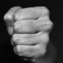 Оренбуржец избил мужчину из-за неискренней благодарности за отданную сигарету