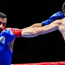 Габил Мамедов первым из команды ОКР по боксу добился победы на Олимпиаде