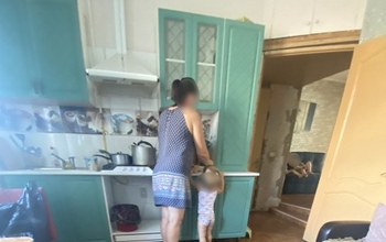 В Бузулуке нашли горе-родителей, которые оставили маленького ребенка в машине на солнцепёке