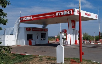 На каких сетях АЗС Оренбурга топливо пока дешевле