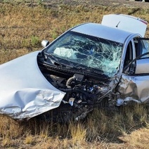 В Оренбуржье на трассе водитель отвлеклась на секунду и столкнулась с двумя авто