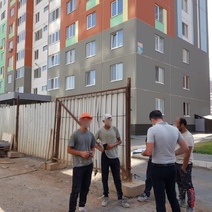 В Оренбурге после рейда полиции по стройкам в отдел были доставлены 40 мигрантов