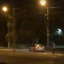 Пьяный новотройчанин устроил стрельбу из пневматики по машинам