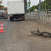 В Оренбурге водитель Газели насмерть сбил пешехода с велосипедом (18+)